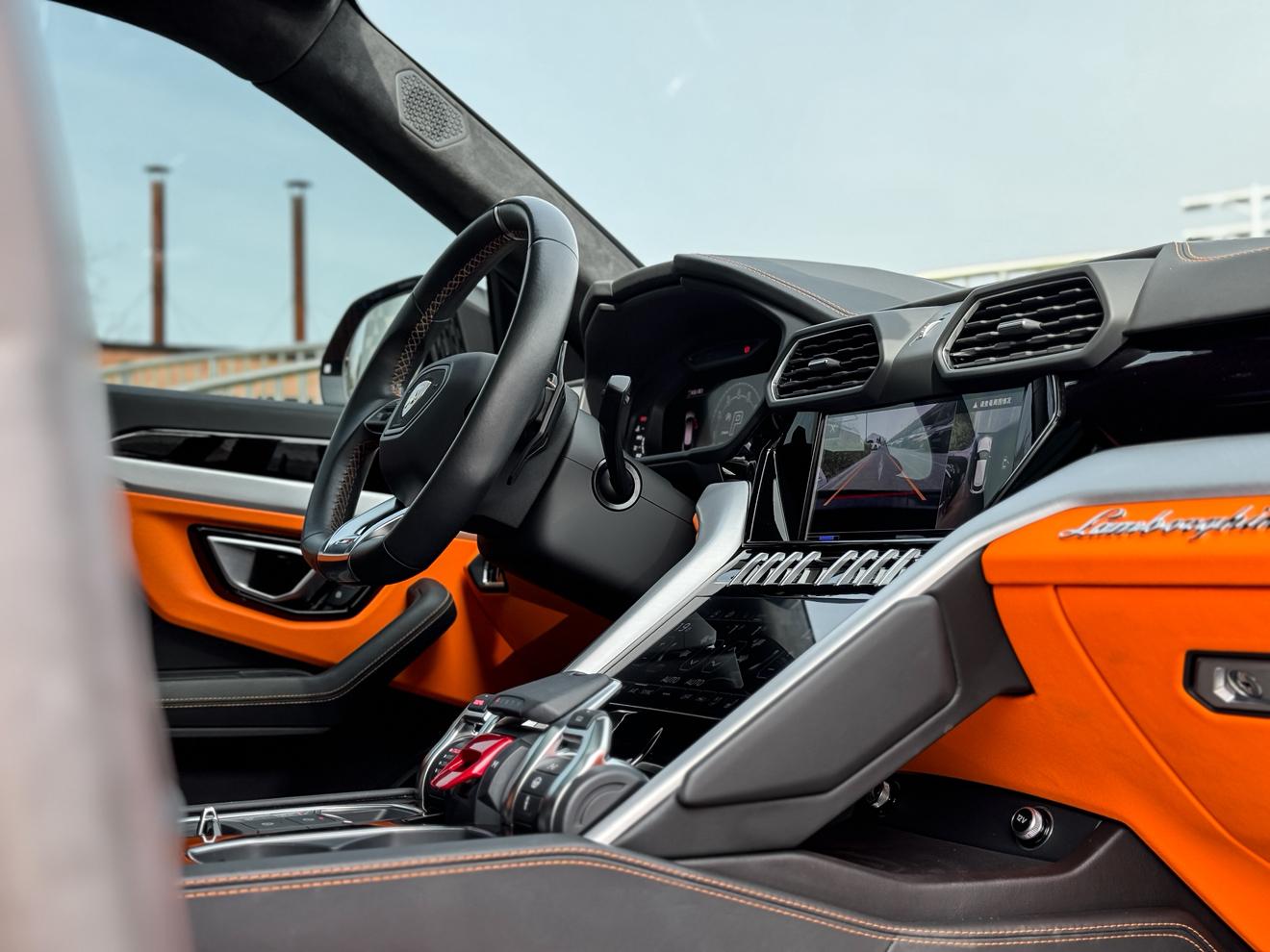 Lamborghini Urus 2023 thumb 11