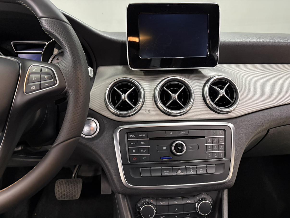 Mercedes-Benz CLA 2016 thumb 11