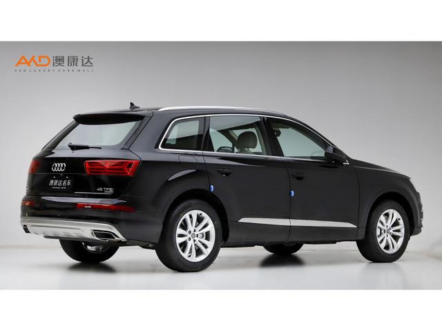 Audi Q7 2018 thumb 2