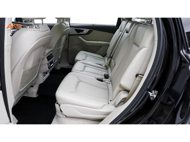 Audi Q7 2018 thumb 6