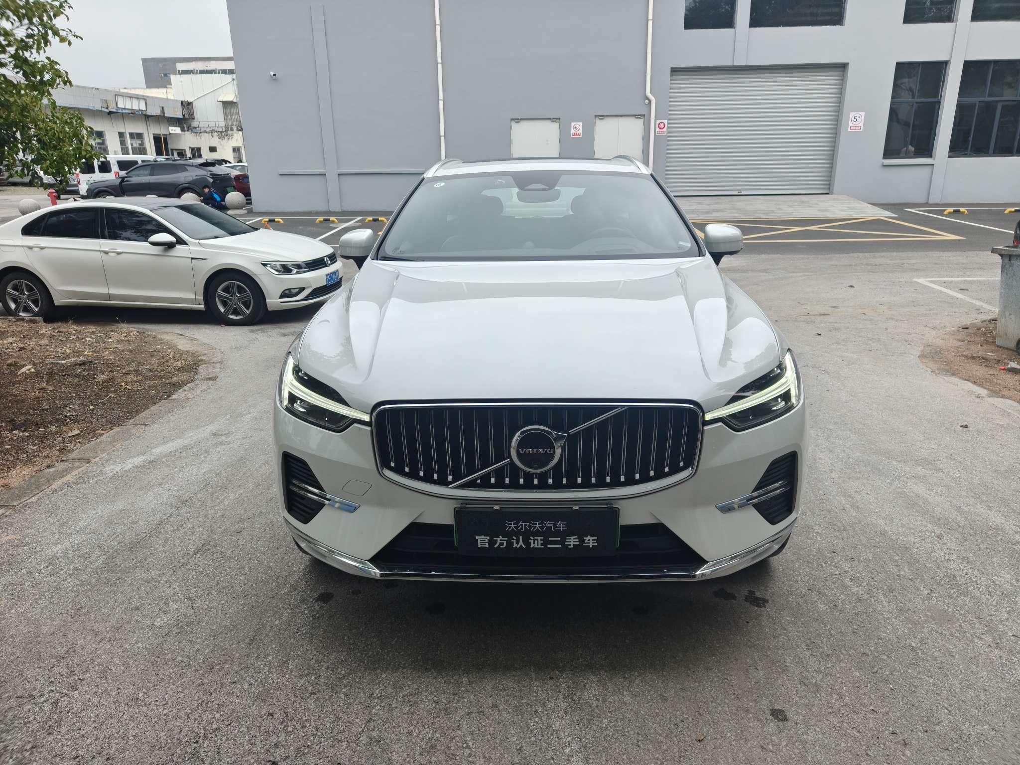 Volvo XC60 2025 thumb 5