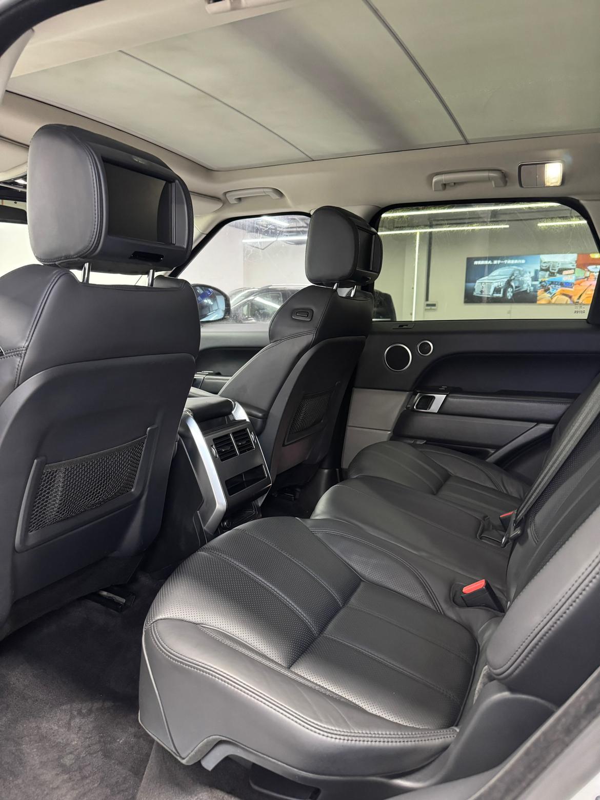 Land Rover Range Rover Sport 2016 thumb 12