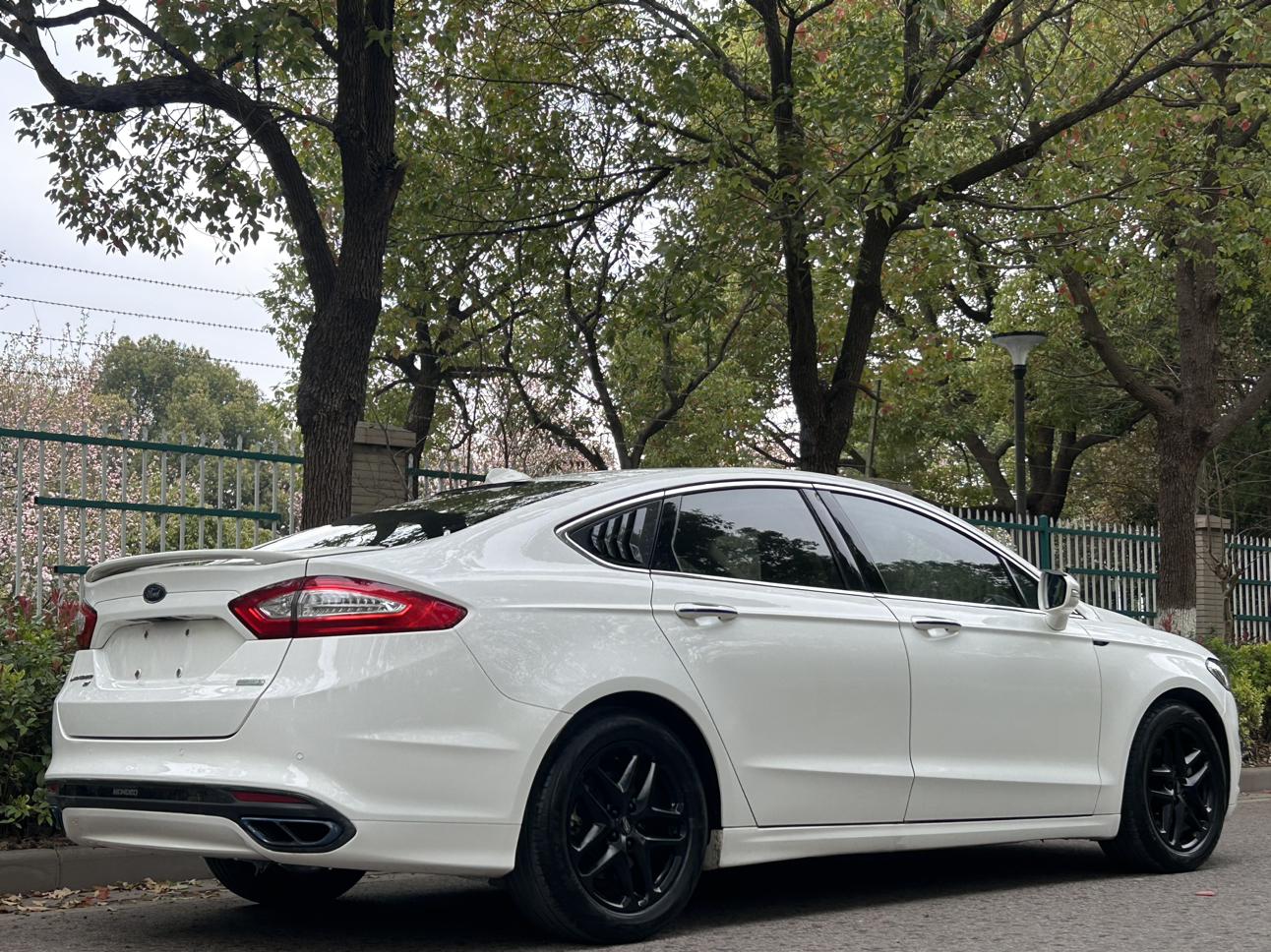 Ford Mondeo 2013 thumb 4