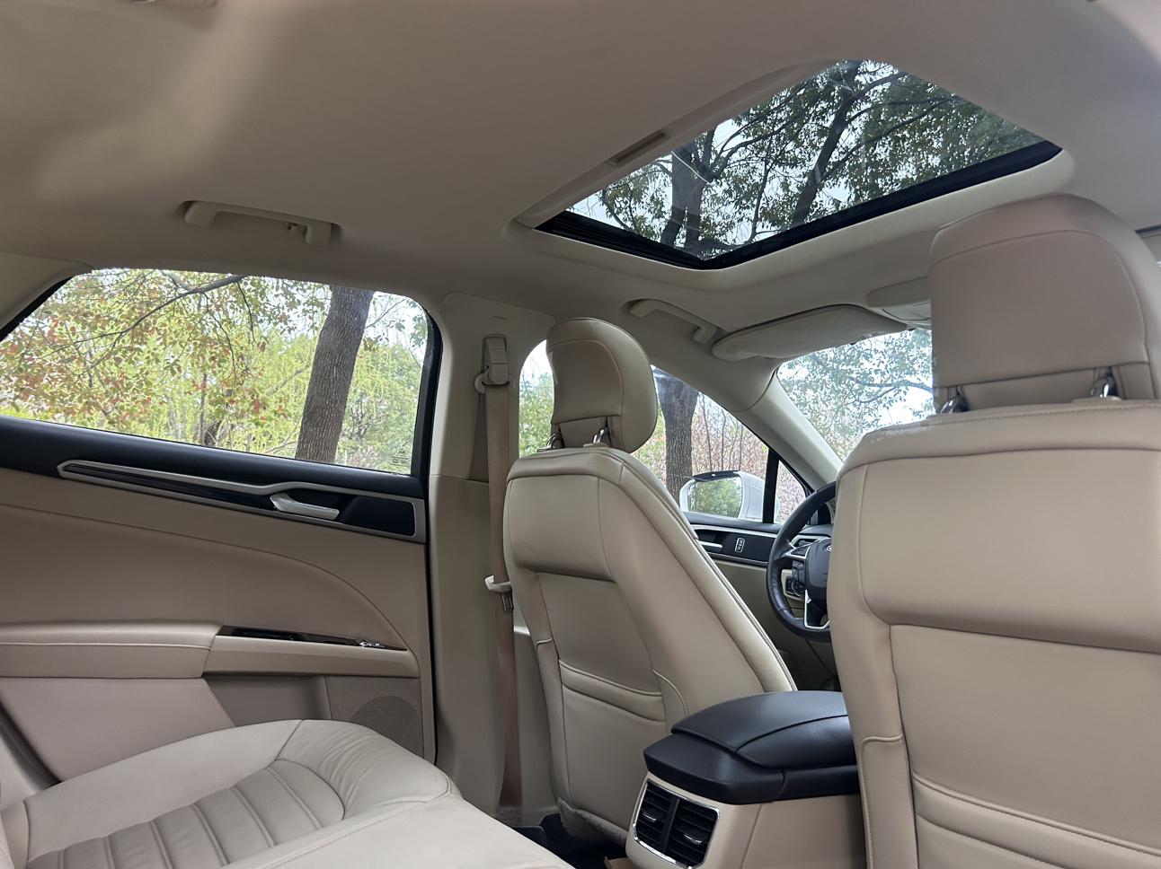 Ford Mondeo 2013 thumb 9
