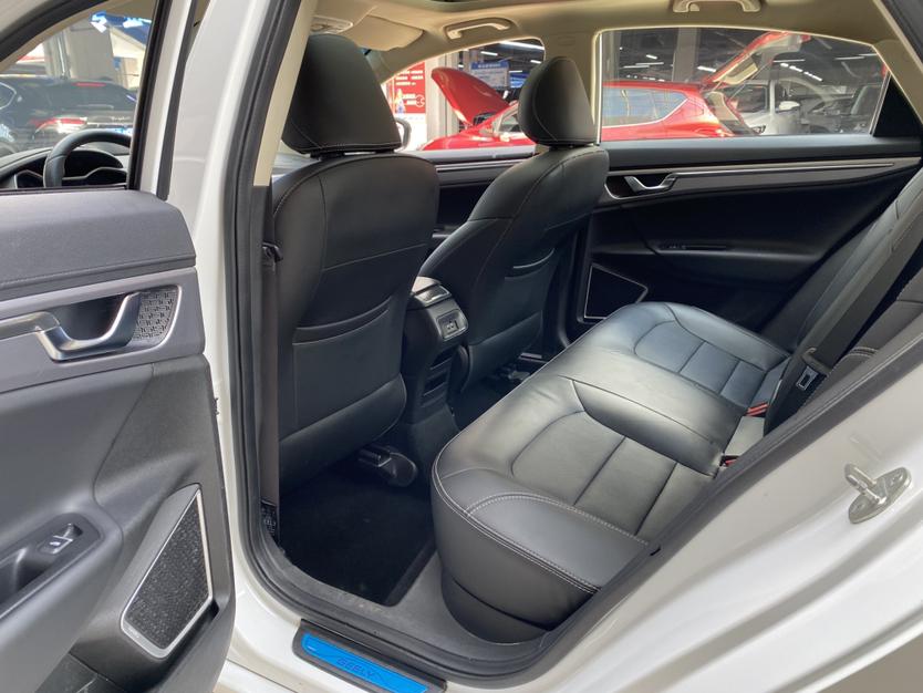 Geely Emgrand GL 2019 thumb 11