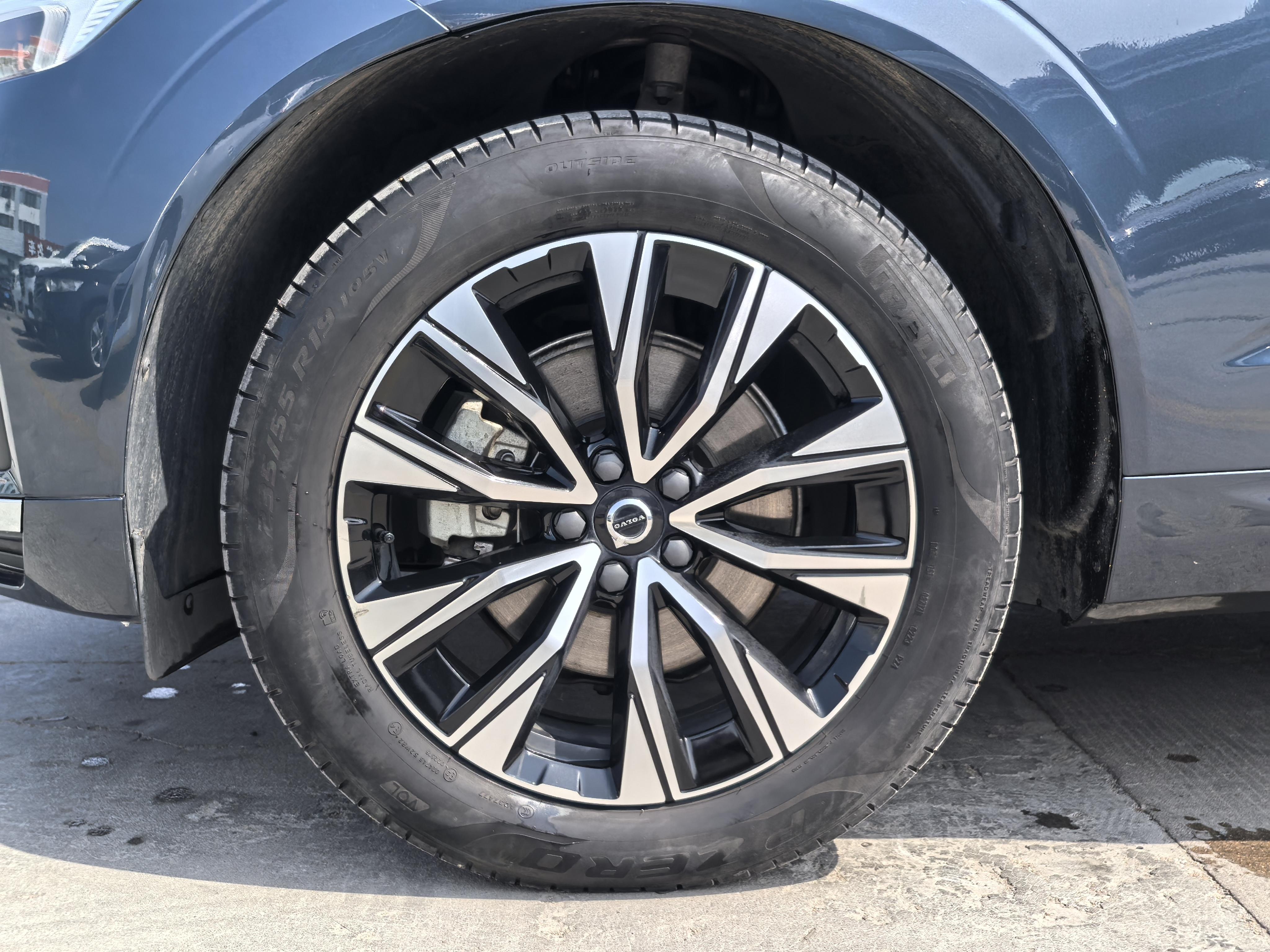 Volvo XC60 2023 thumb 12