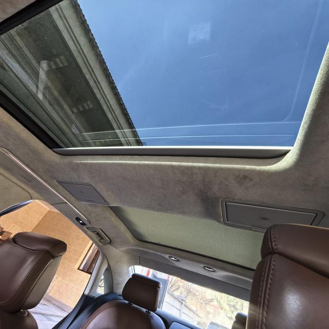 Audi A8 2012 thumb 6