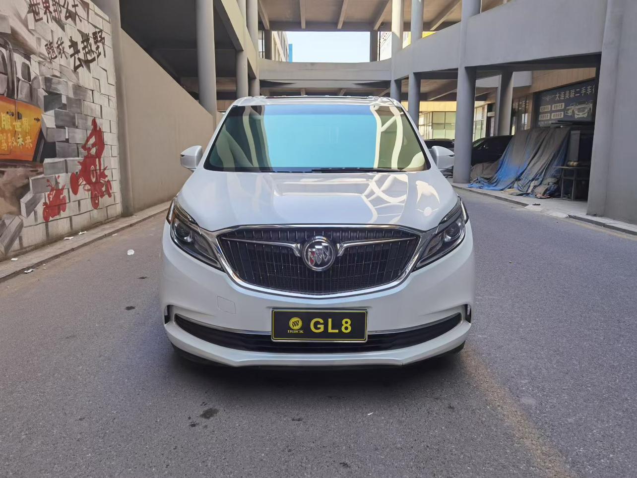Buick GL8 2017 thumb 9