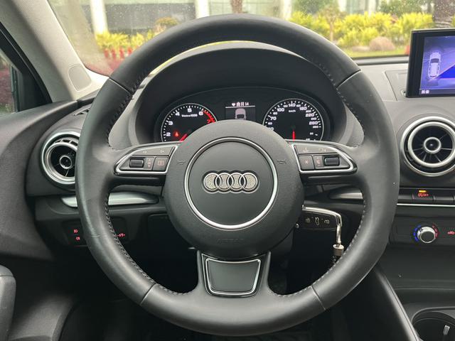Audi A3 2016 thumb 10