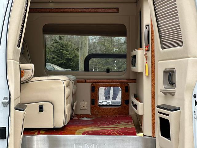 GMC Savana 2013 thumb 7