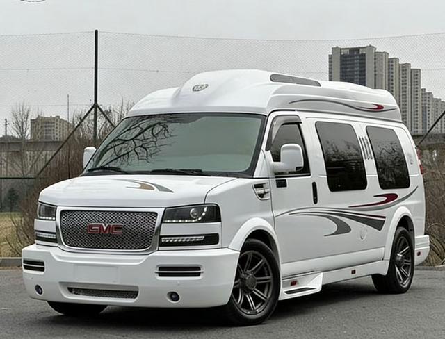 GMC Savana 2013 thumb 8