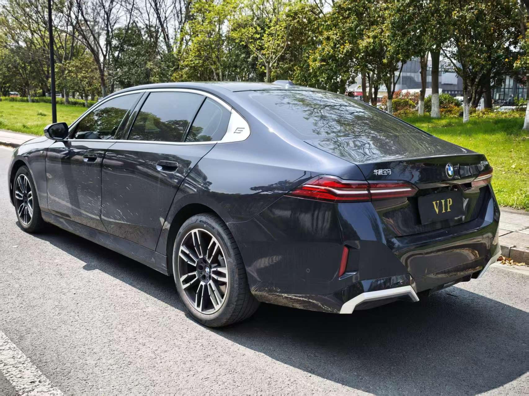 BMW 5 серии 2024 thumb 3