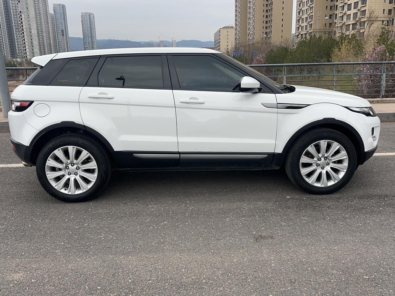 Land Rover Evoque 2015 thumb 6