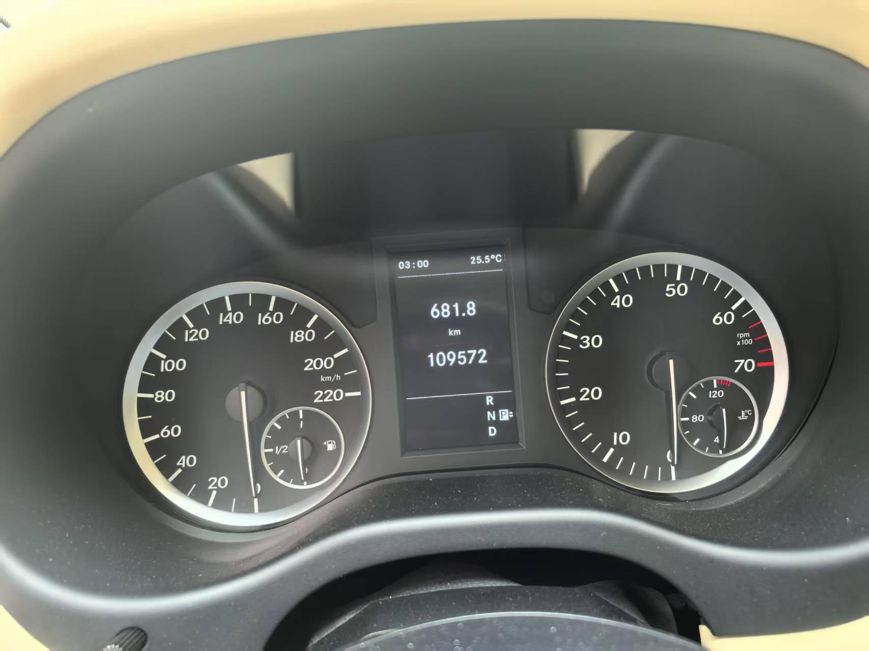 Mercedes-Benz V-Класс 2016 thumb 4