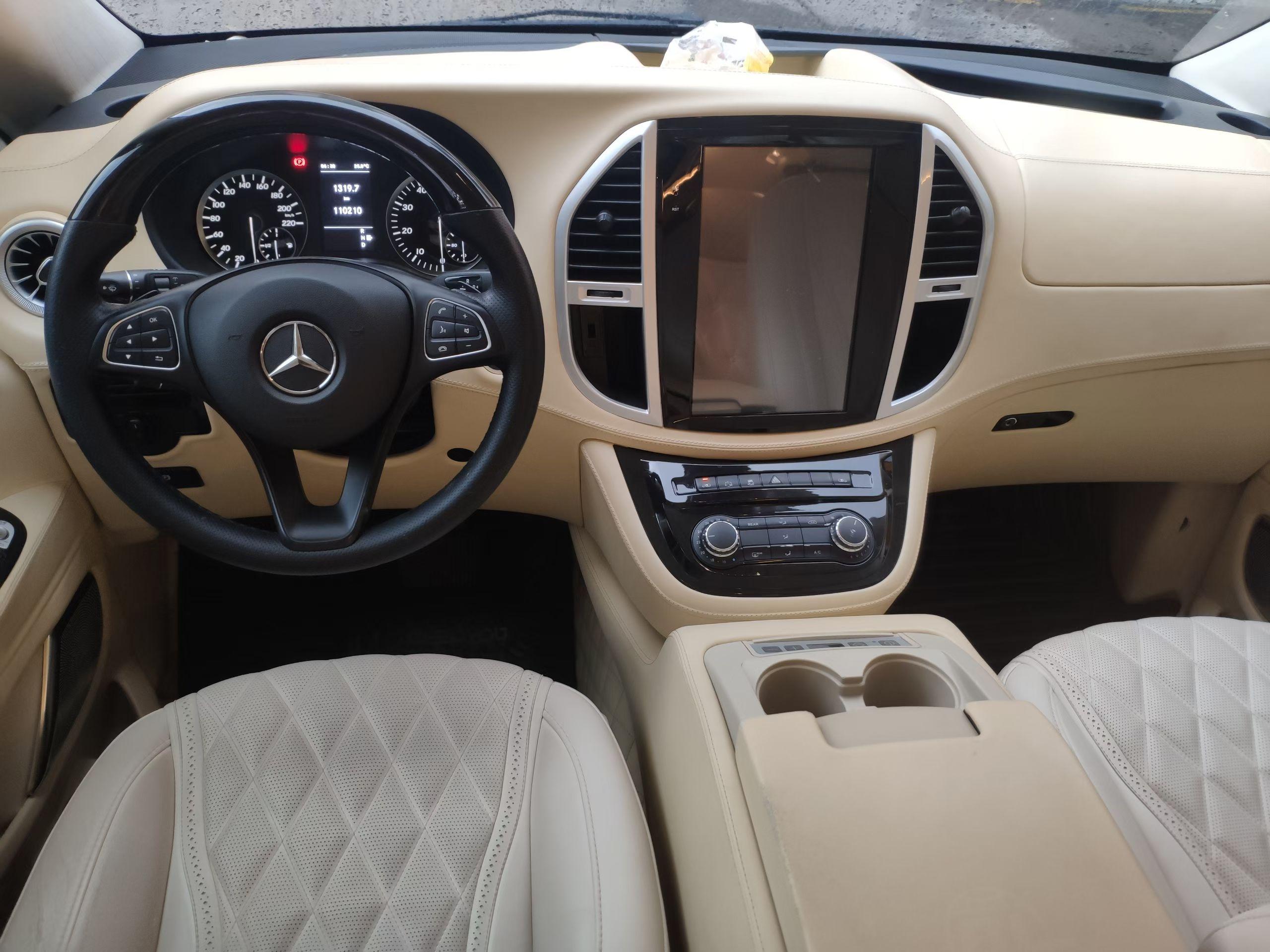 Mercedes-Benz V-Класс 2016 thumb 12