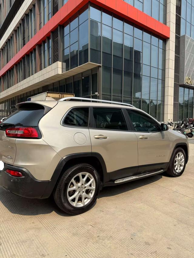 Jeep Renegade 2016 thumb 4