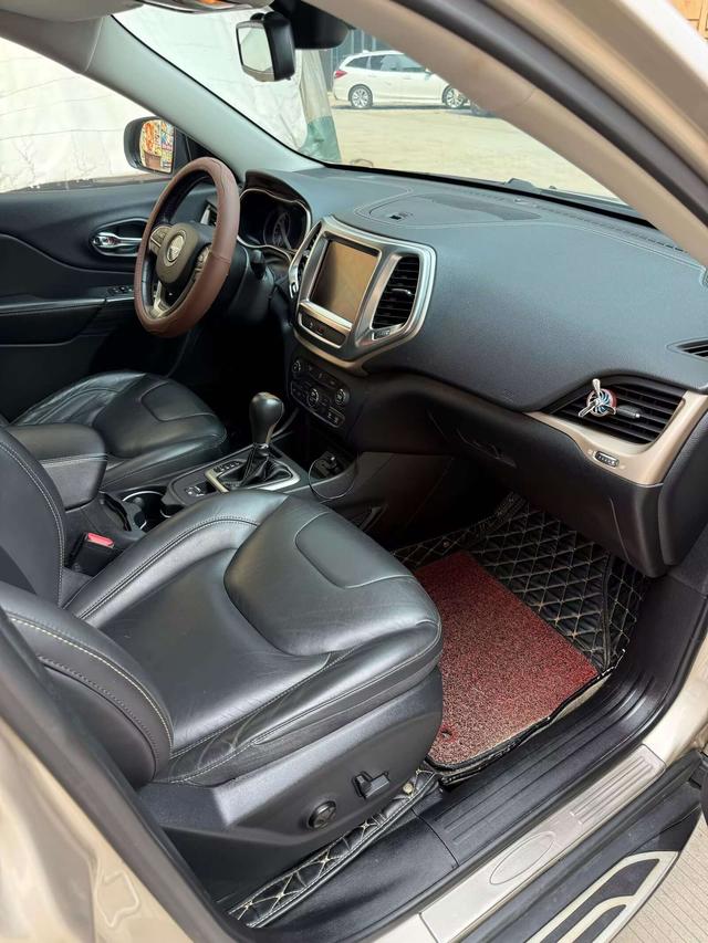 Jeep Renegade 2016 thumb 9