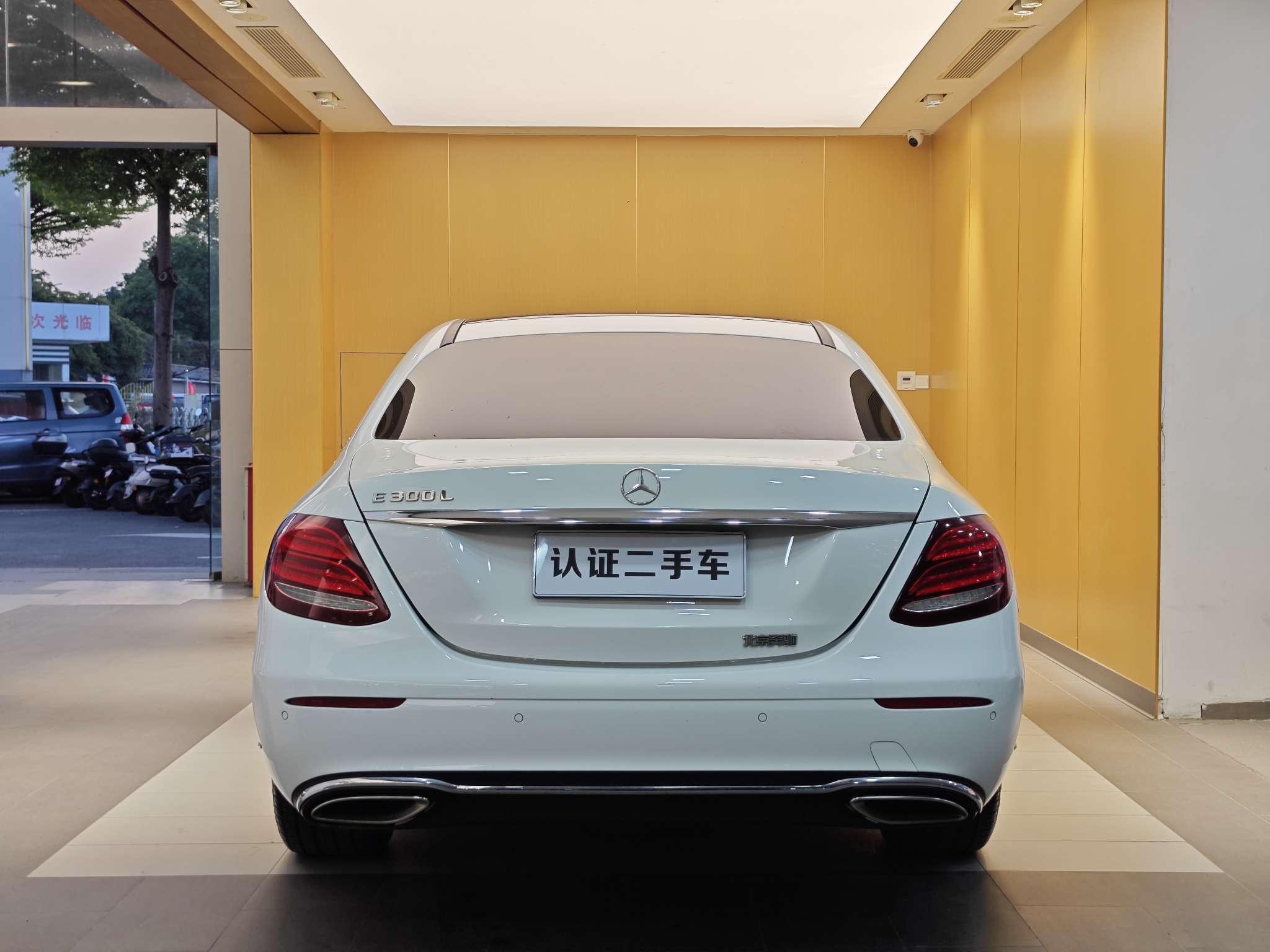 Mercedes-Benz E-Class 2016 thumb 4
