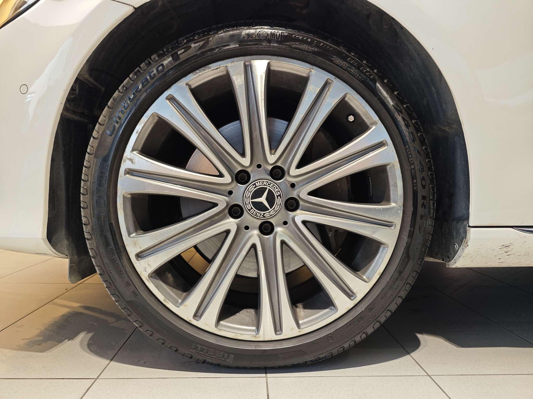 Mercedes-Benz E-Class 2016 thumb 12