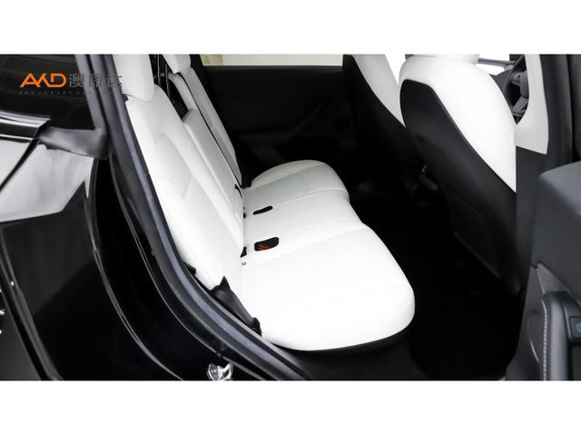 Tesla Model Y 2022 thumb 3