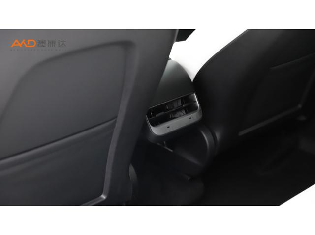 Tesla Model Y 2022 thumb 4