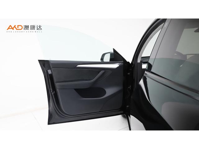 Tesla Model Y 2022 thumb 8