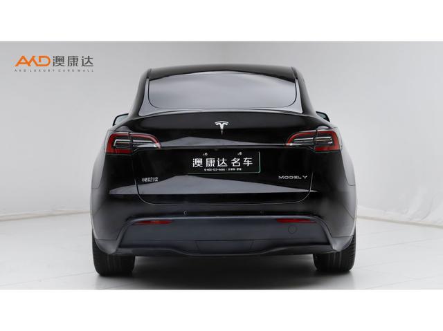 Tesla Model Y 2022 thumb 11