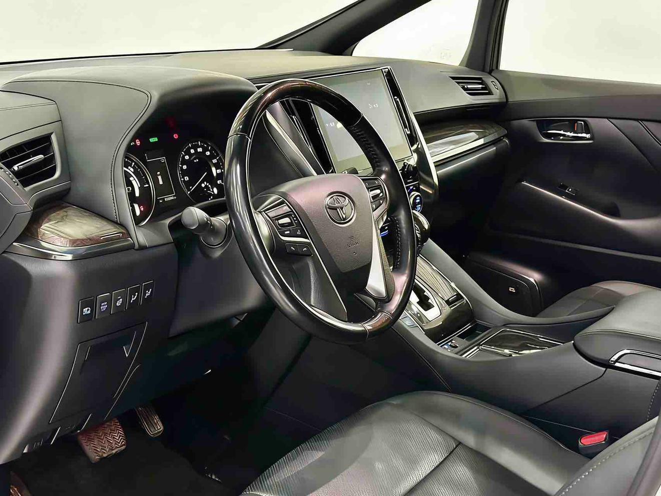 Toyota Alphard 2023 thumb 10