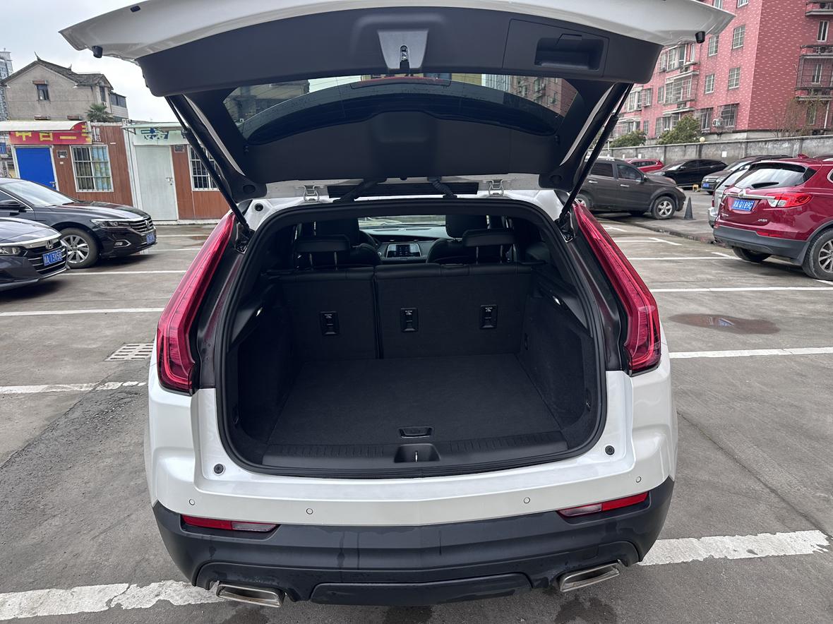 Cadillac XT4 2022 thumb 8