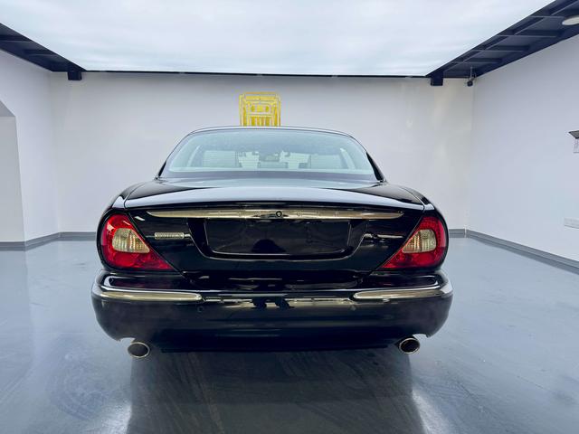 Jaguar XJ 2005 thumb 3