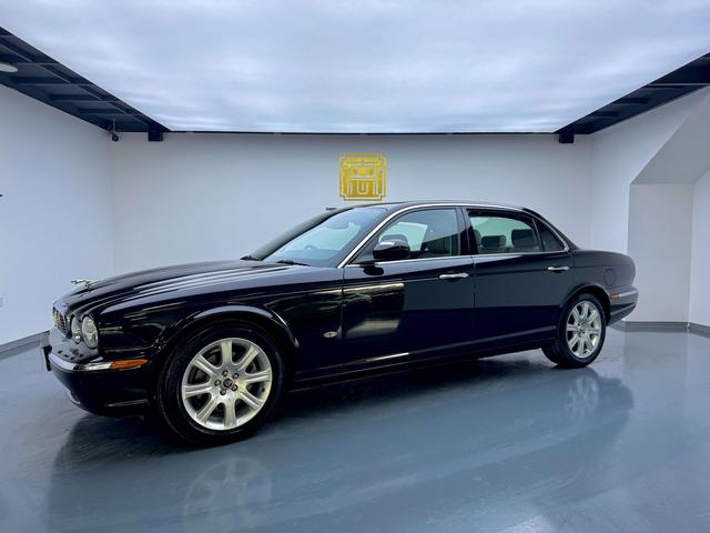 Jaguar XJ 2005 thumb 12