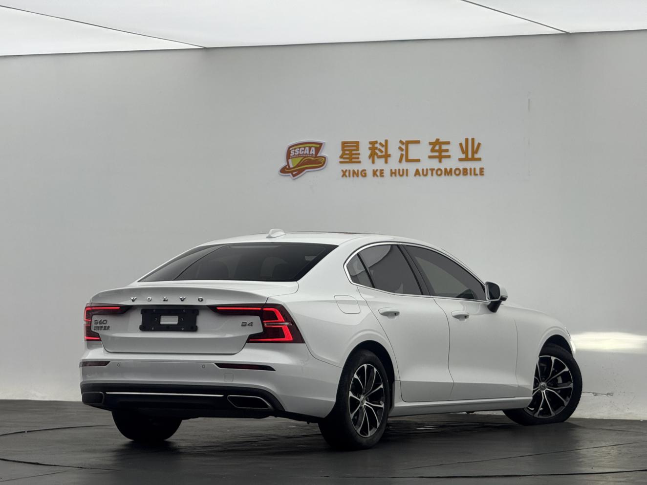 Volvo S60 2022 thumb 4