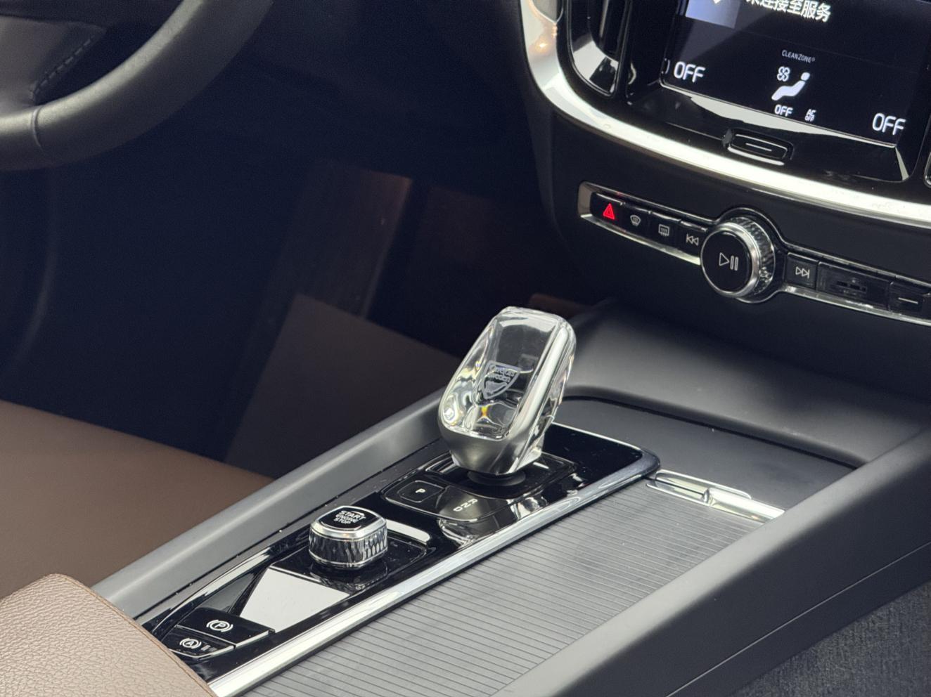 Volvo S60 2022 thumb 8