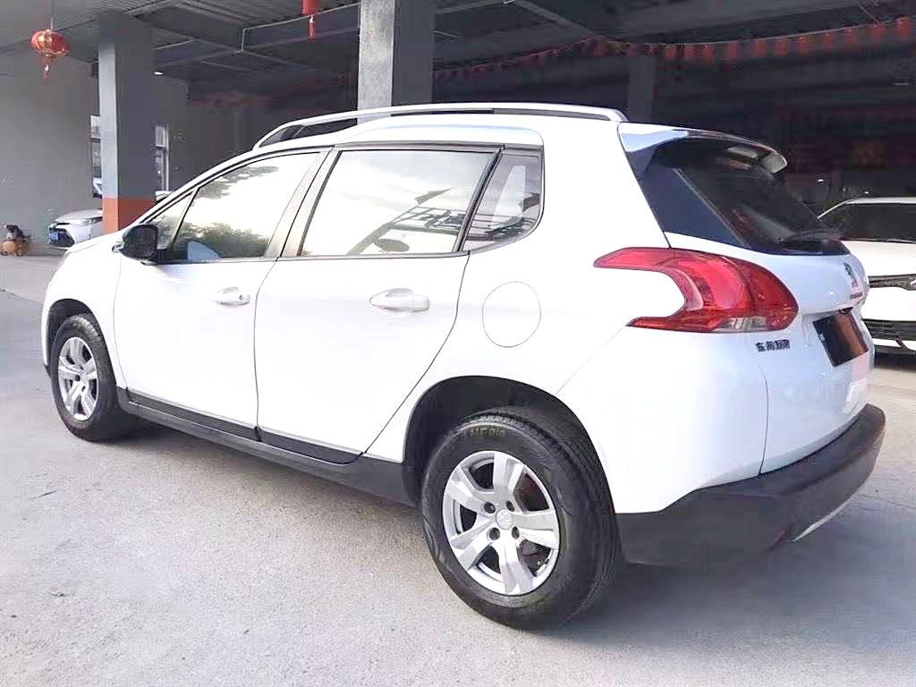 Peugeot 2008 2014 thumb 11