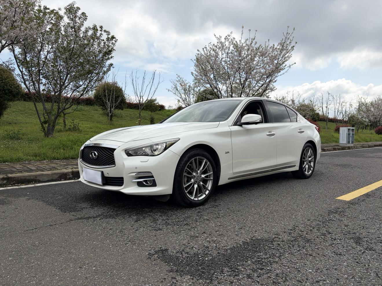 Infiniti Q50L 2016 thumb 8