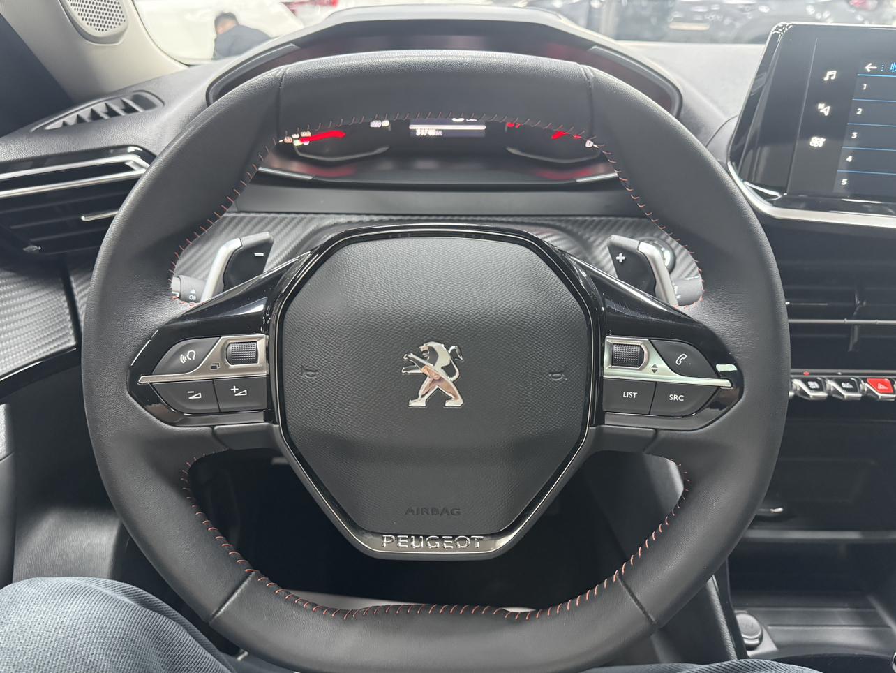 Peugeot 2008 2020 thumb 9
