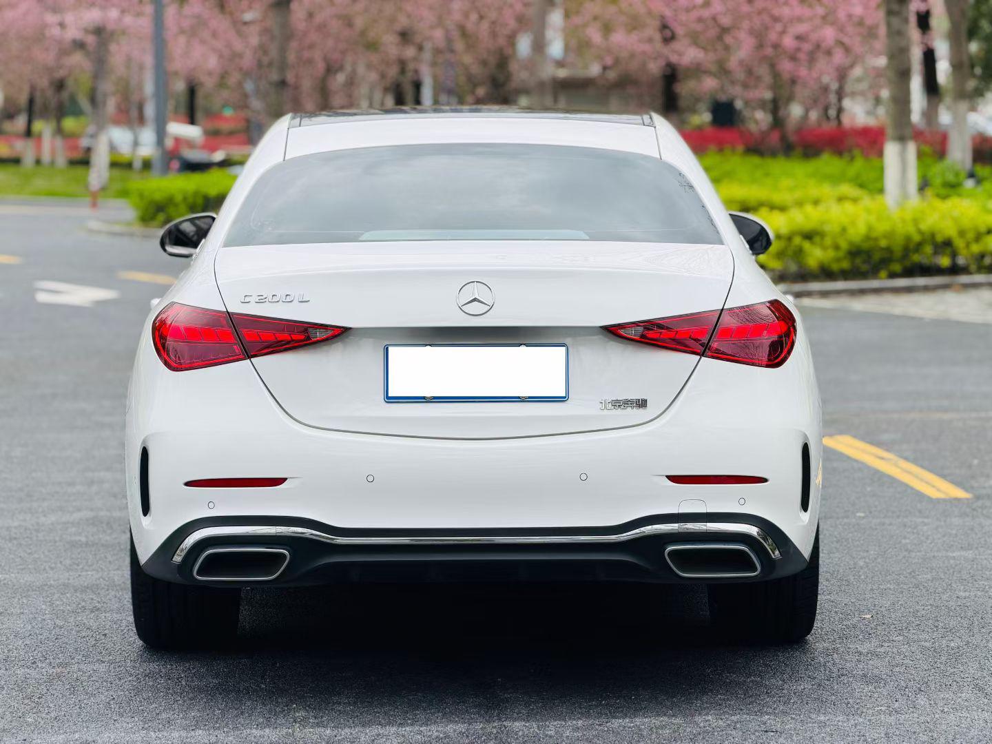 Mercedes-Benz C-Class 2024 thumb 2