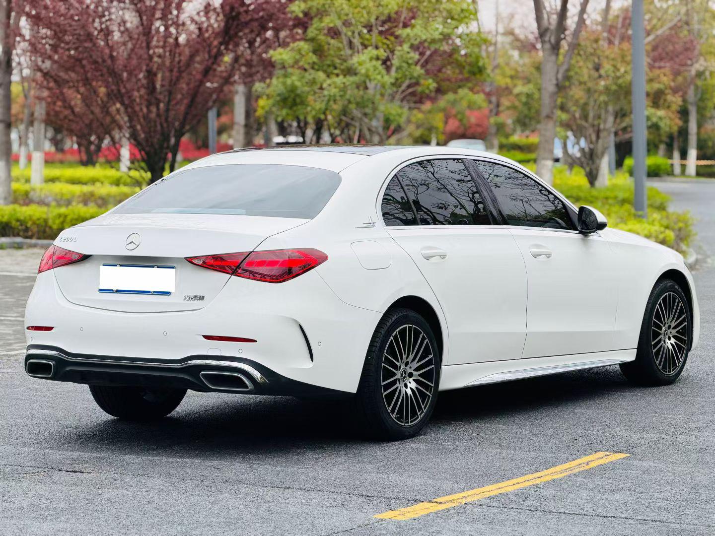 Mercedes-Benz C-Class 2024 thumb 3