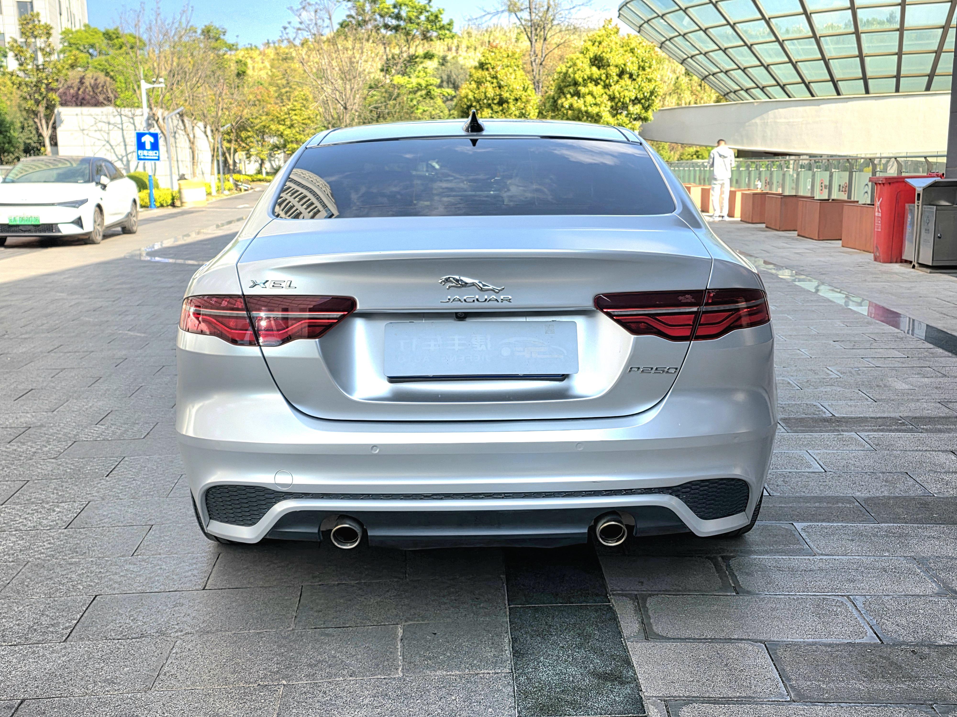 Jaguar XEL 2022 thumb 3