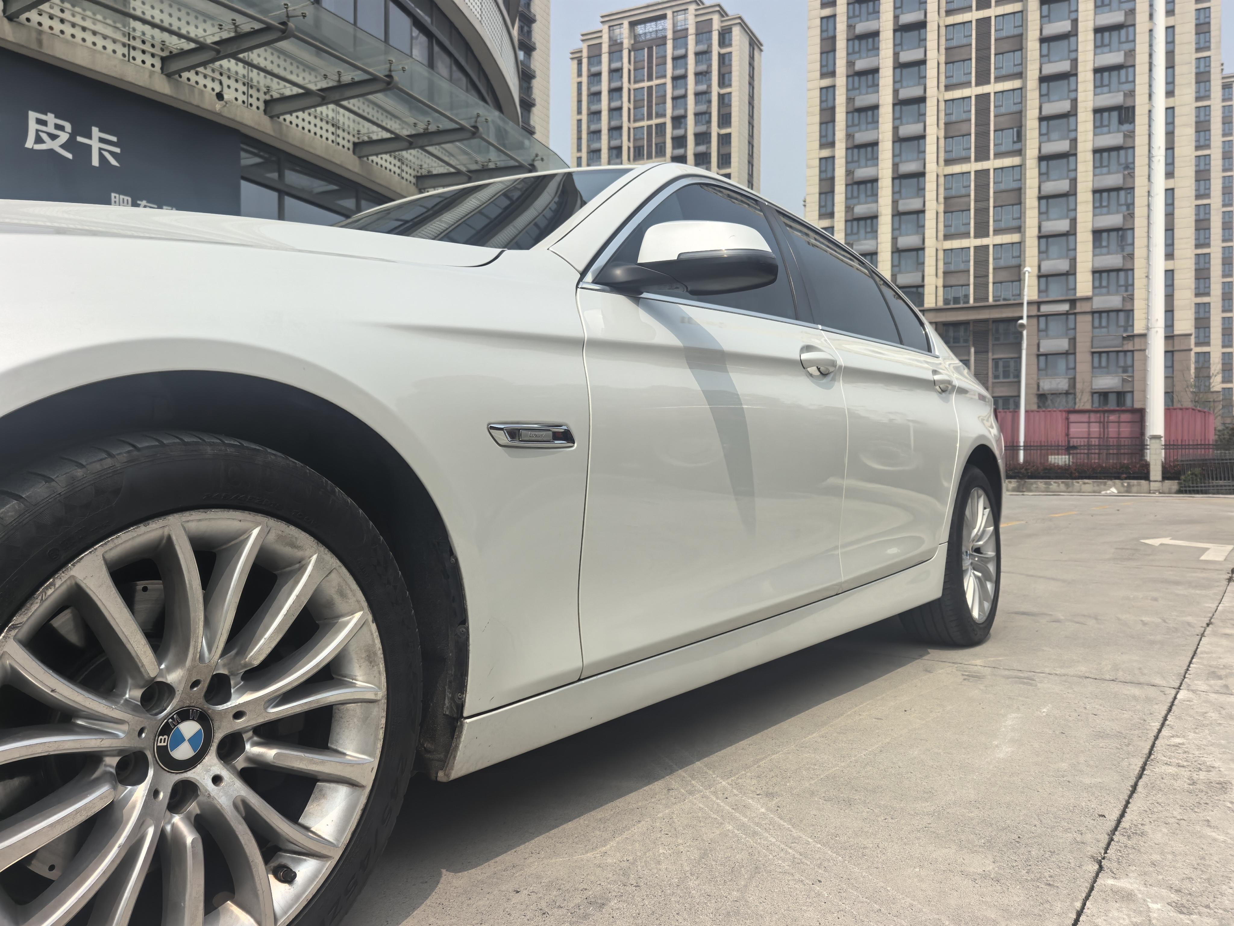 BMW 5 серии 2017 thumb 9