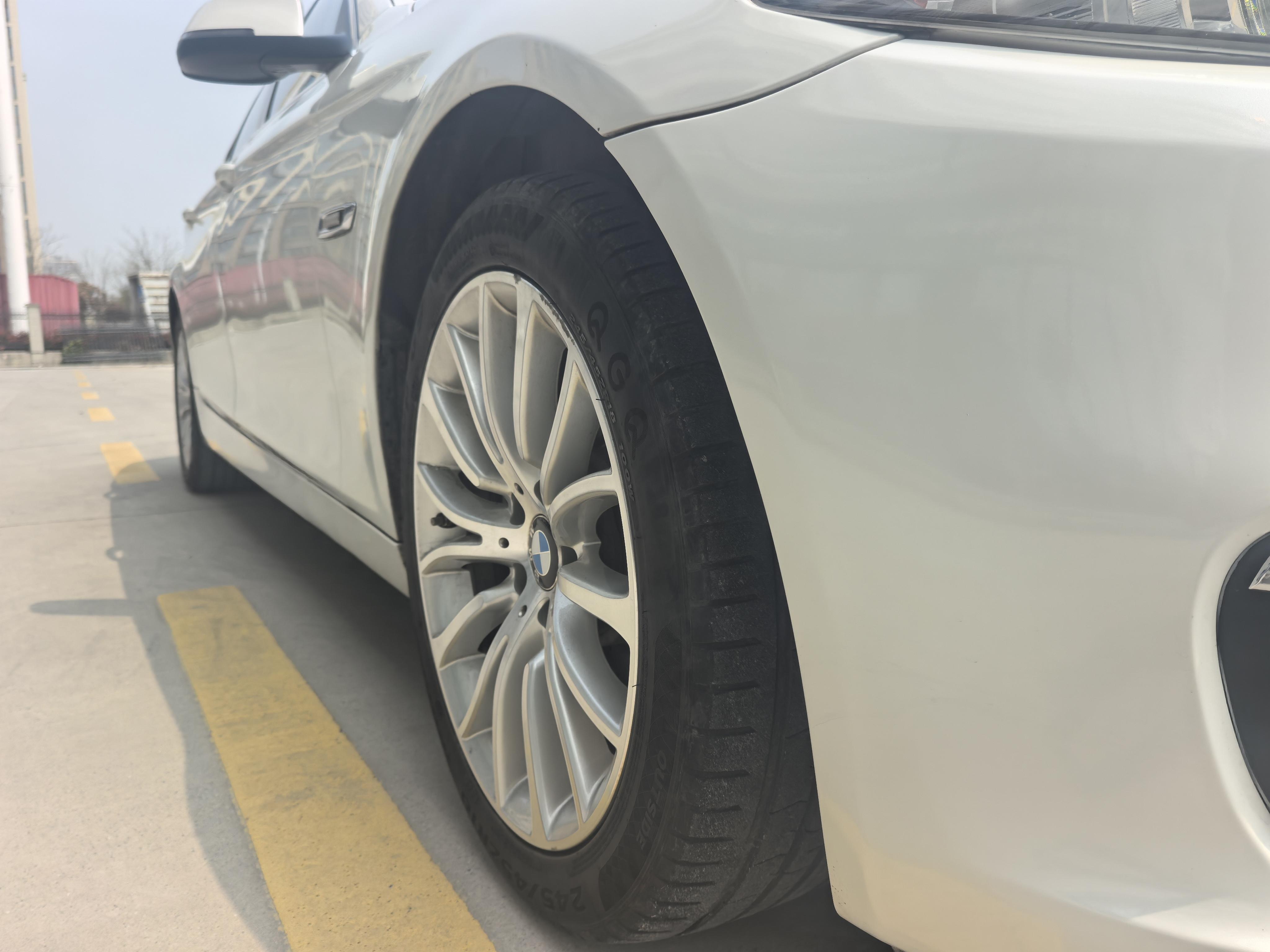 BMW 5 серии 2017 thumb 10