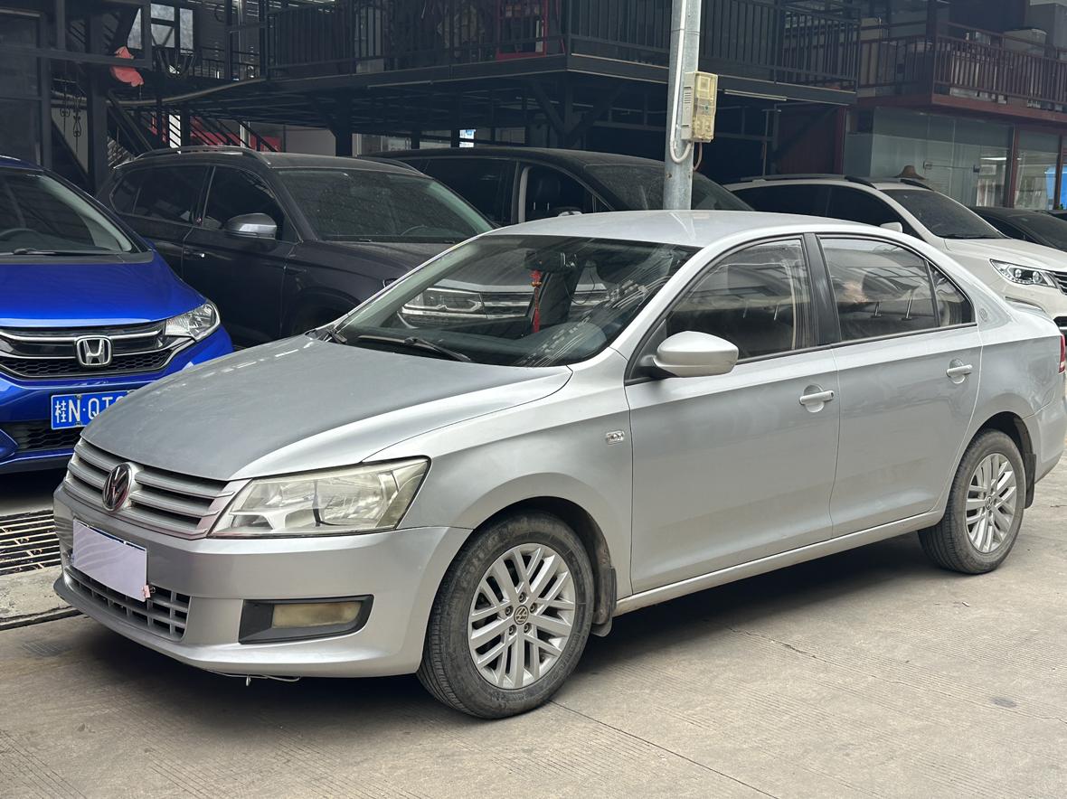Volkswagen Santana 2013 thumb 8