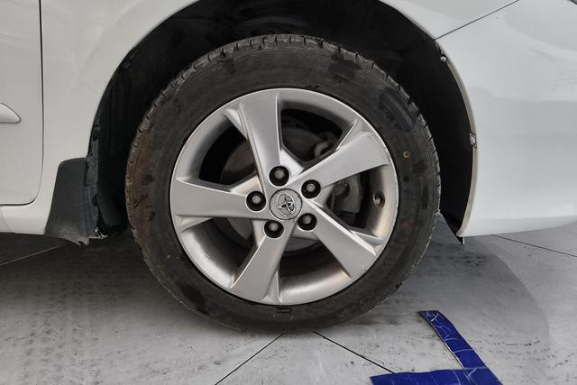 Toyota Corolla 2013 thumb 2