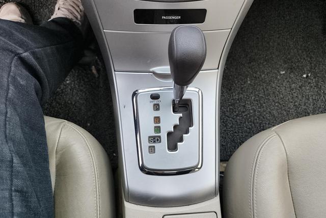 Toyota Corolla 2013 thumb 12