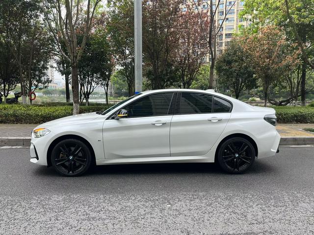 BMW 1 серии 2021 thumb 2