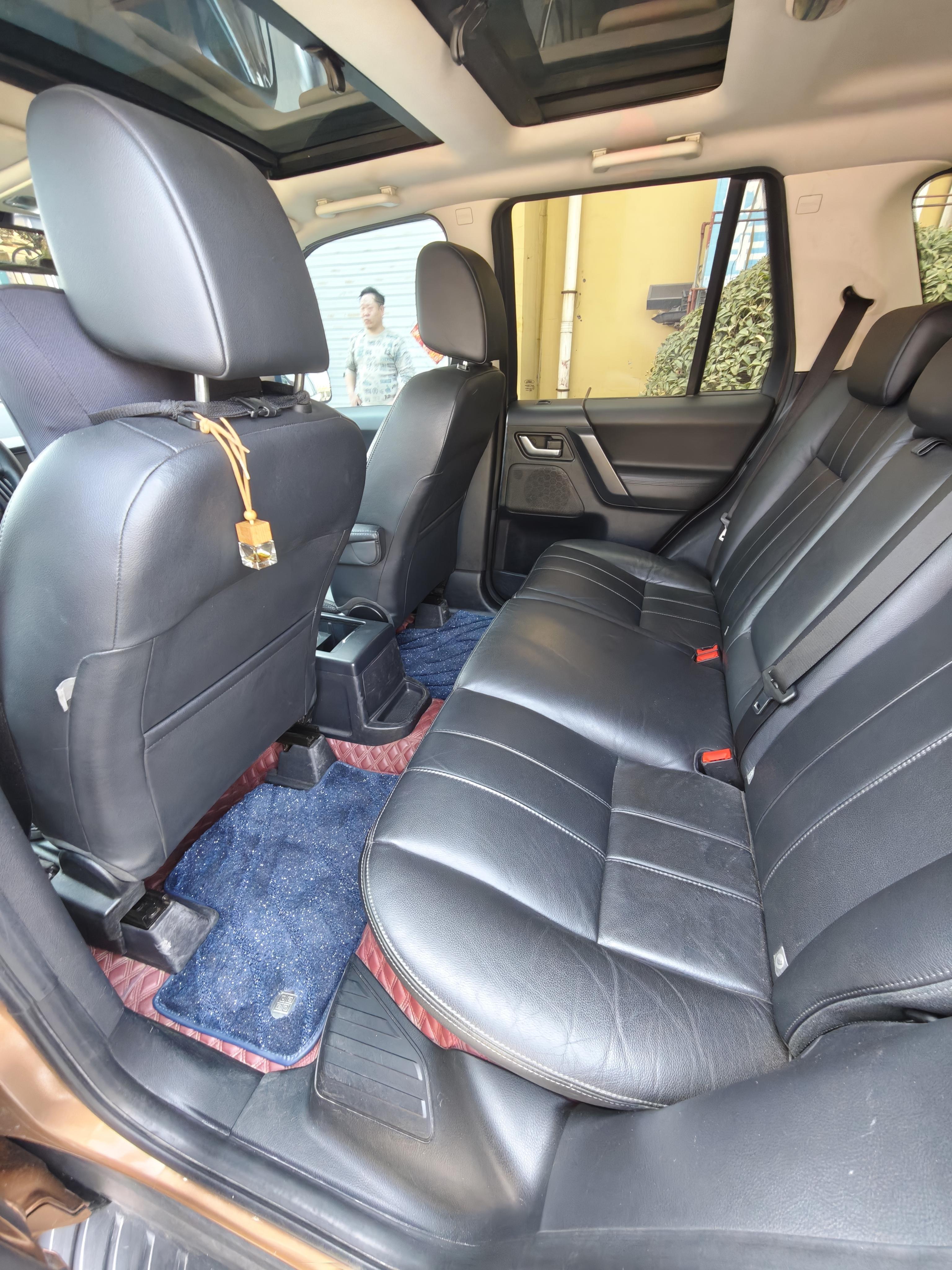 Land Rover Discovery Sport 2015 thumb 7