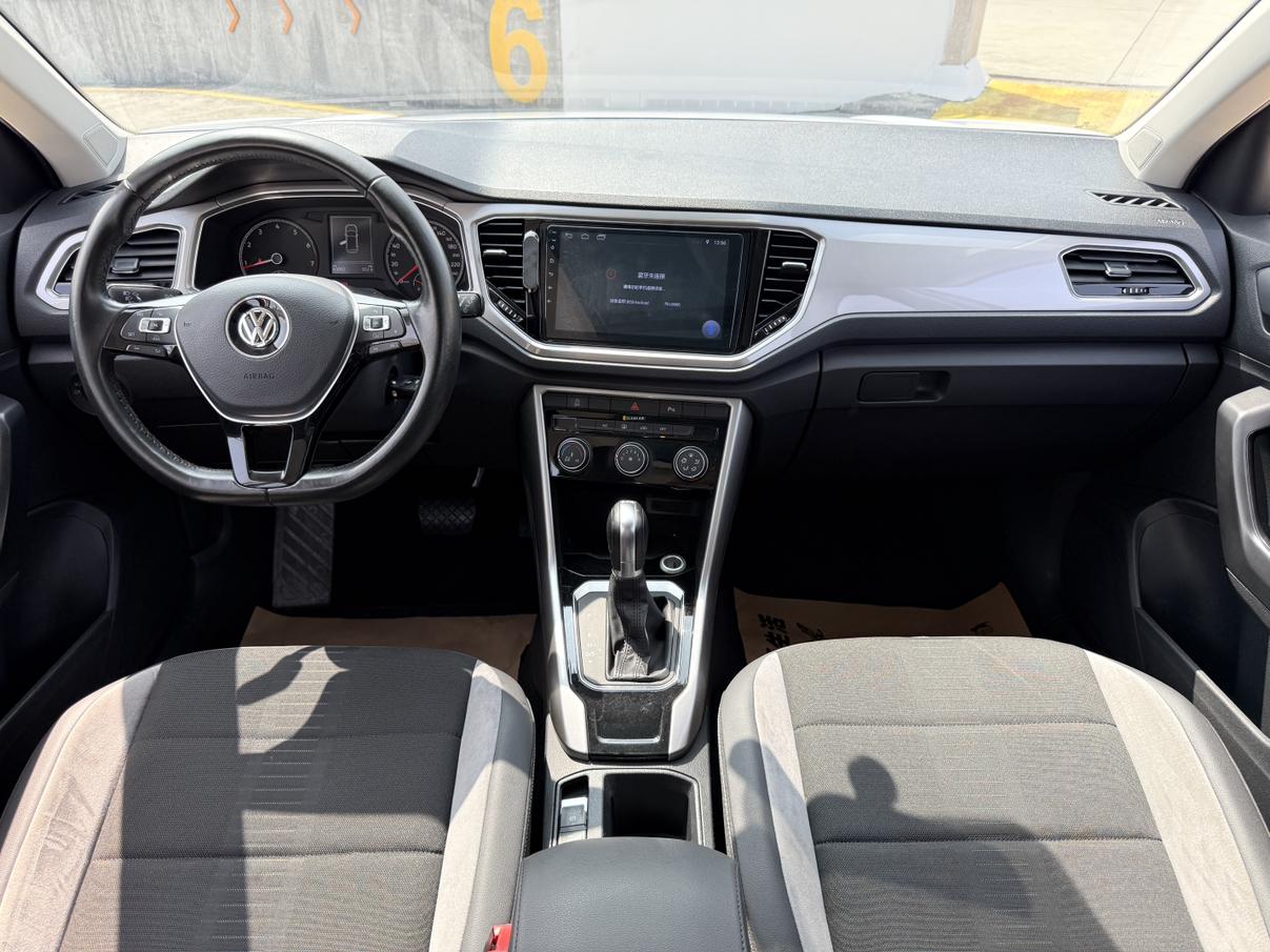 Volkswagen T-Roc 2019 thumb 6