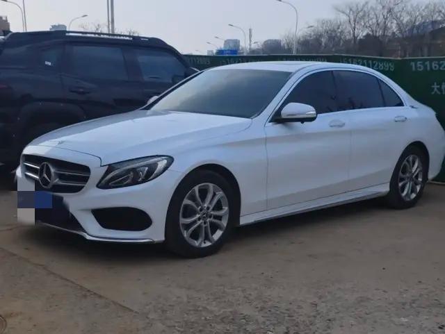 Mercedes-Benz C-Class 2018 thumb 7