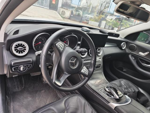 Mercedes-Benz C-Class 2018 thumb 9