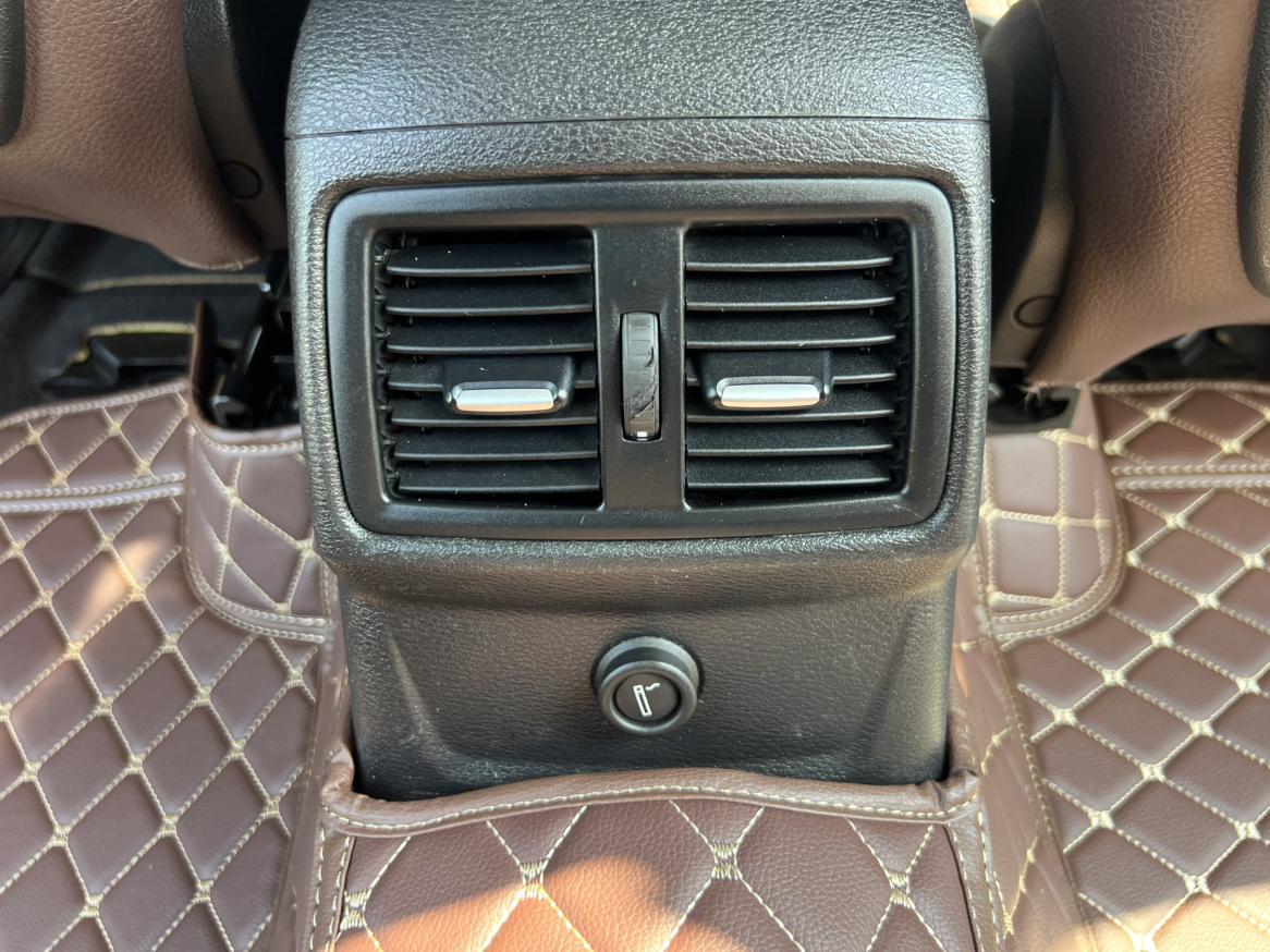 BMW X1 2018 thumb 6
